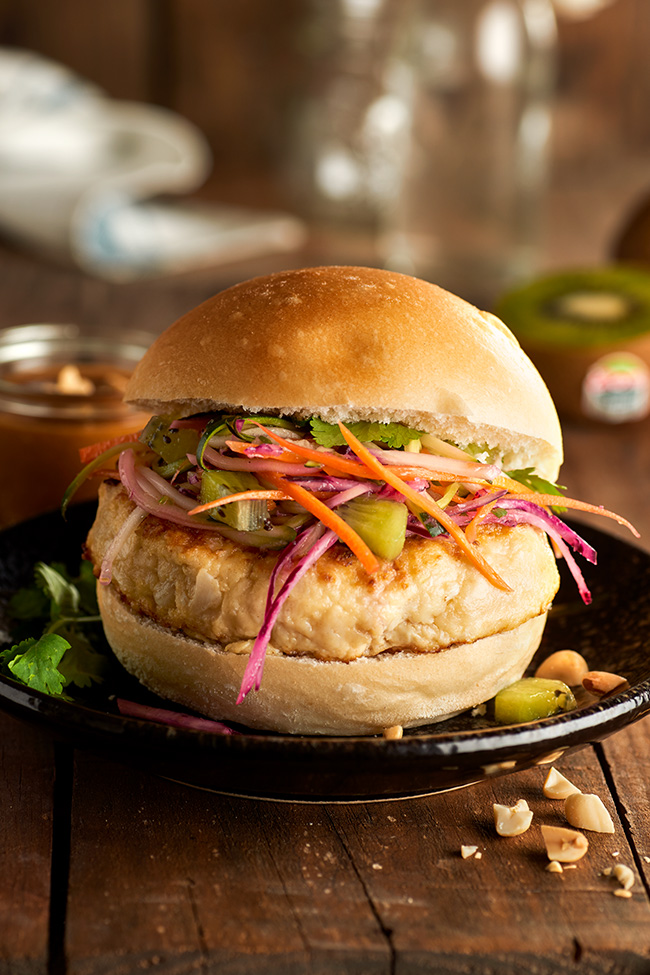 Recipe19_kiwifruit_chicken_burger.jpg